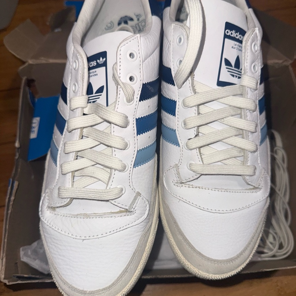 Adidas Hrlm Men's White and Navy Sneakers - Picture 2 of 7